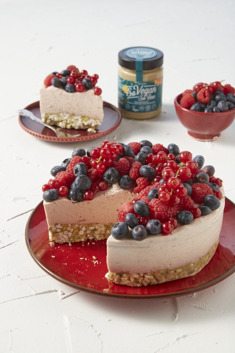 Bosvruchtenmousse taart